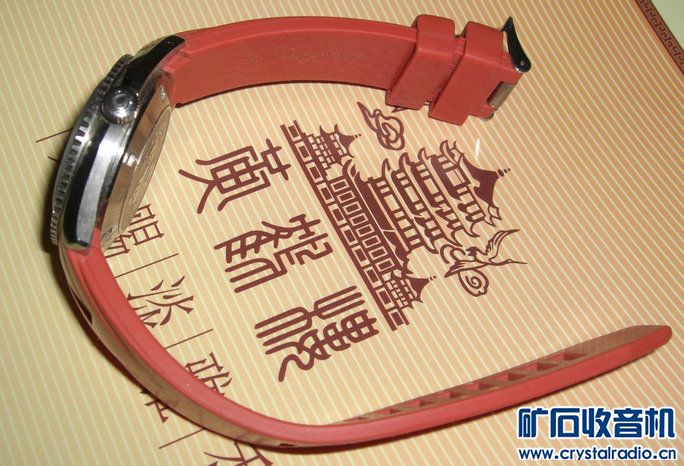 出欧洲朋友送的 欧米茄海马 水货表