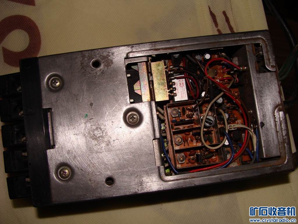 一个不常见的日本汽车收音头,怎么改频率? - 〓