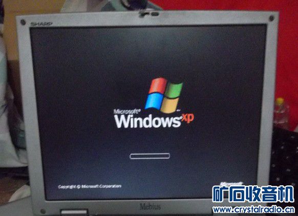 笔记本电脑怎么接手机屏幕 211637j8aye72hyq779ah2.jpg