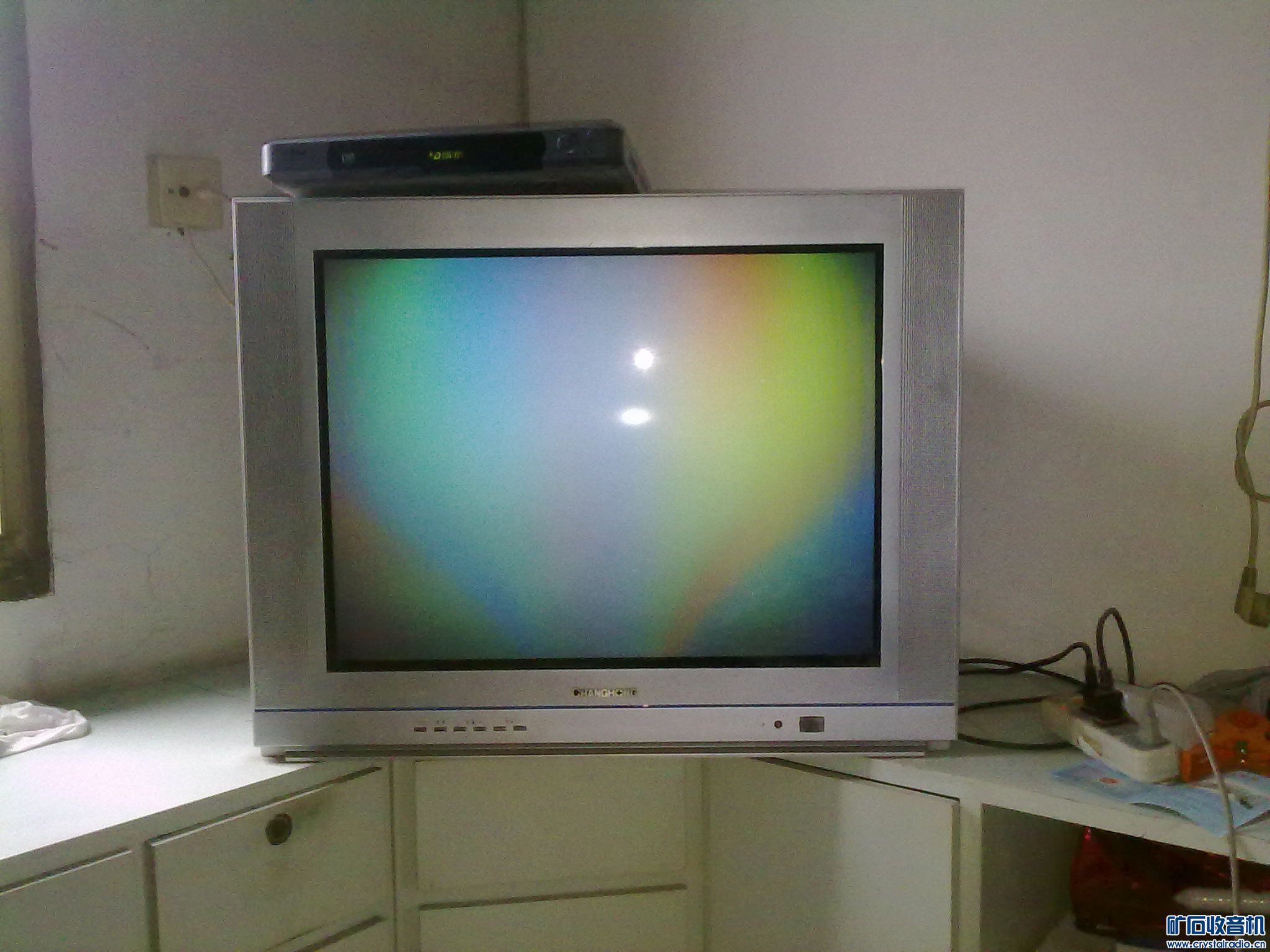 我家29寸长虹彩电出现彩虹状请问如何修理? -