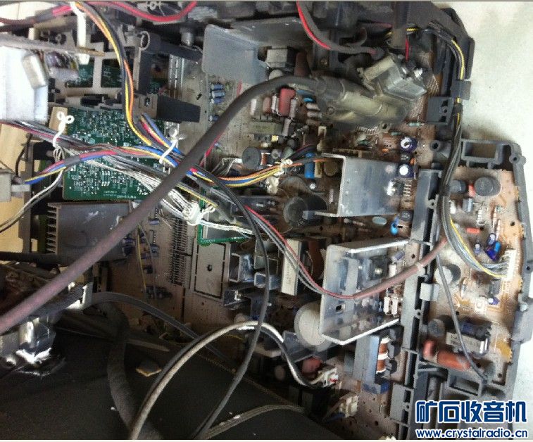 索尼KV-LS29T80电视开机无图像无声音,只是哒