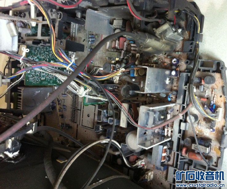 索尼KV-LS29T80电视开机无图像无声音,只是哒