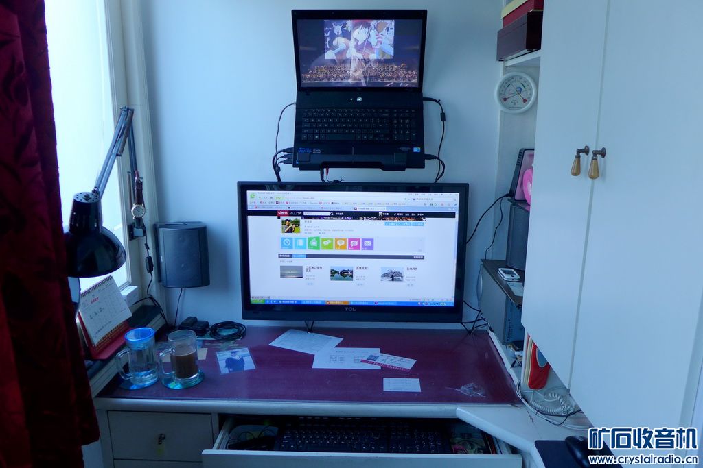 手提电脑挂墙上 - 〓生活聊天板块〓 - 矿石收音