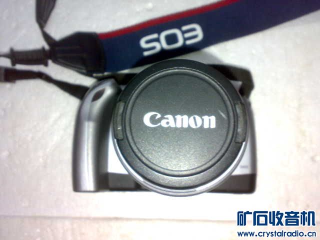 佳能单反相机 通电屏幕有显示按拍照键闪光灯