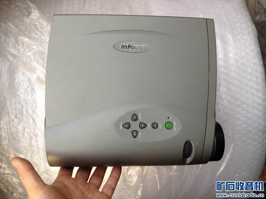 小型富可视投影机LP330,不开机.大屏车机