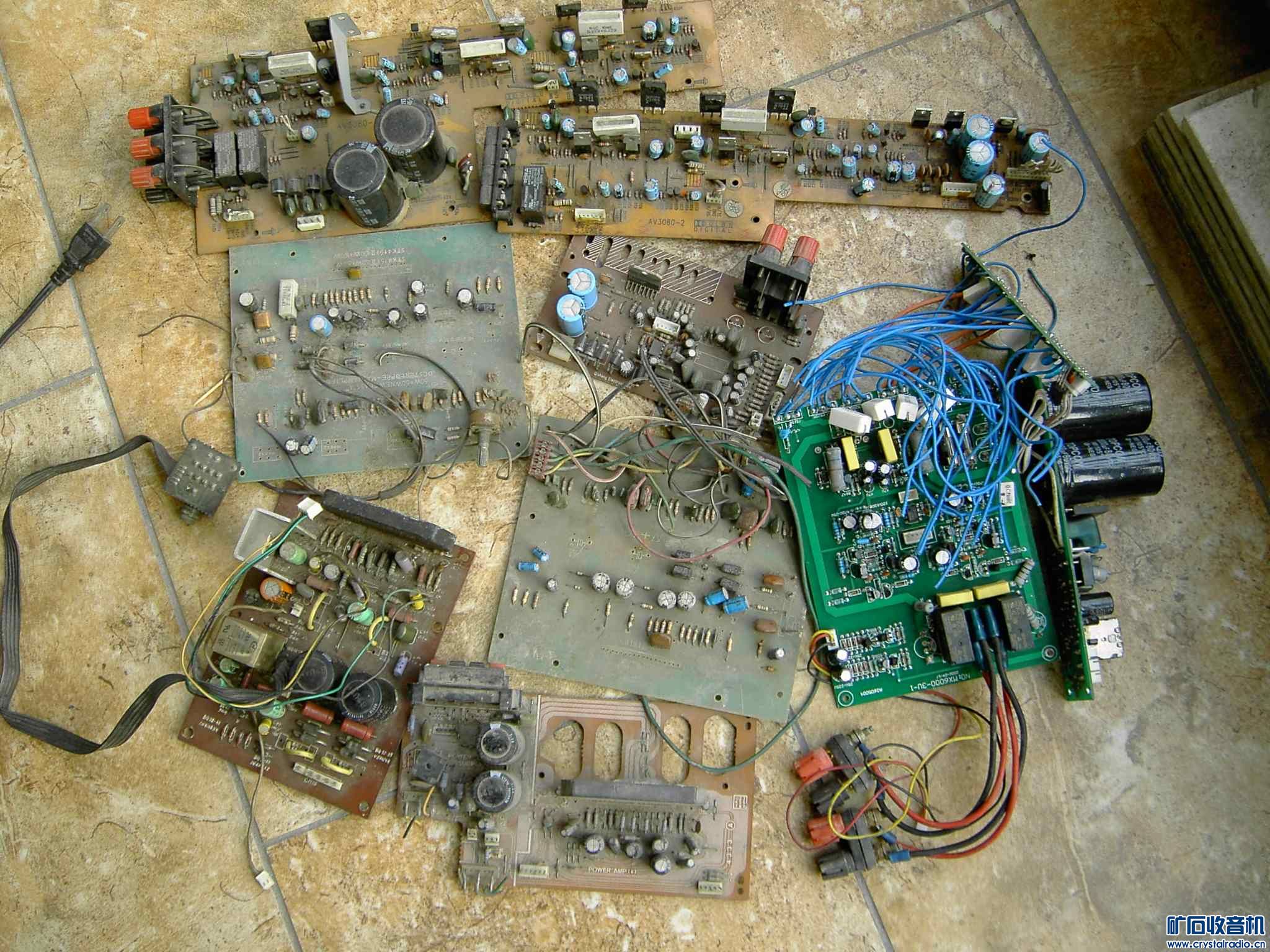 交换机一台。功放电路板一堆 - 〓新人交换专区