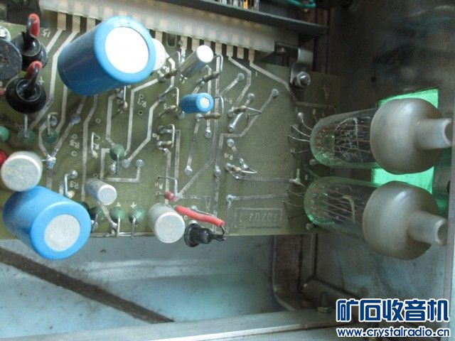 俩人交换东西的GDP_借东西的小人图片