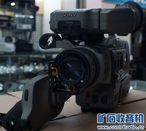 便宜出一台索尼DCR-VX9000E 广播级摄像机