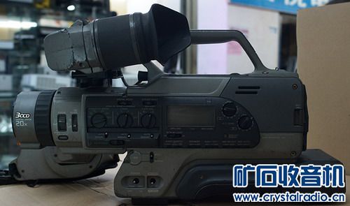 便宜出一台索尼DCR-VX9000E 广播级摄像机