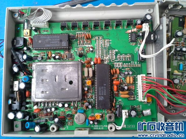 液晶屏小电视机,屏灯亮,没图像没声音,按键无反