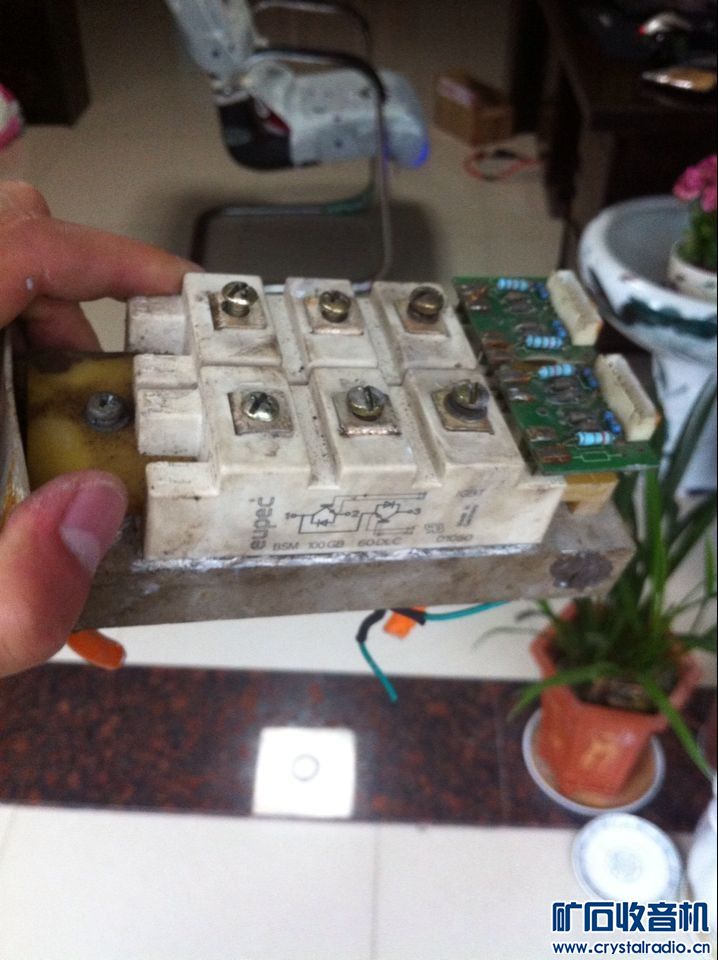 大电容 钳形表,万用表 IGBT模块 整流桥 键盘 D