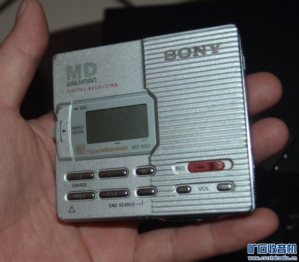 个索尼MD随身听,索尼MZ-N10和索尼MZ-R90!