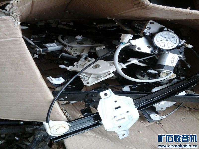 雪佛兰新赛欧的玻璃升降器高清图片