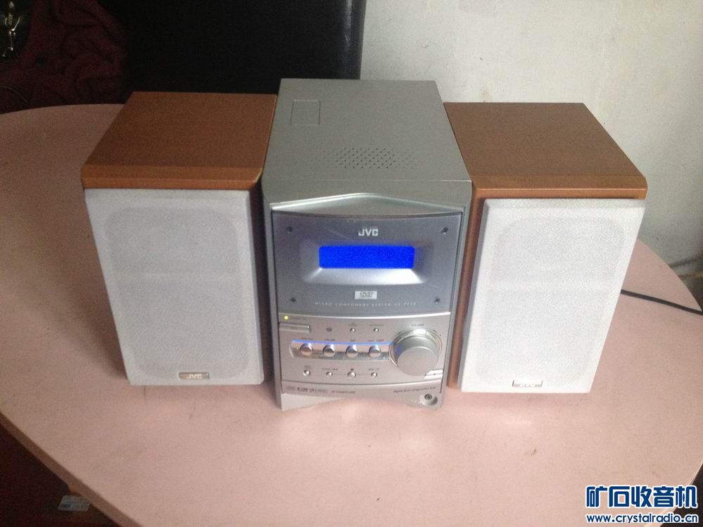 JVCDVD组合CA-UXP550,带DTS和杜比解码。