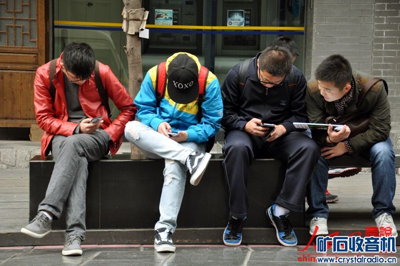 低头一族,有你没有? - 〓生活聊天板块〓 - 矿石