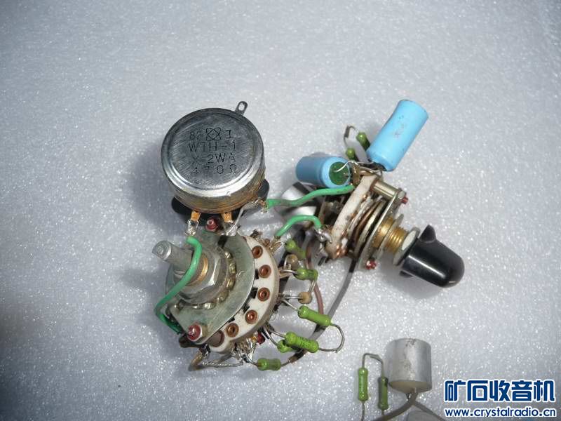 出老表头,老电位器,老电源年轻人qq表情包,开关1,电阻,路由器,宽图片