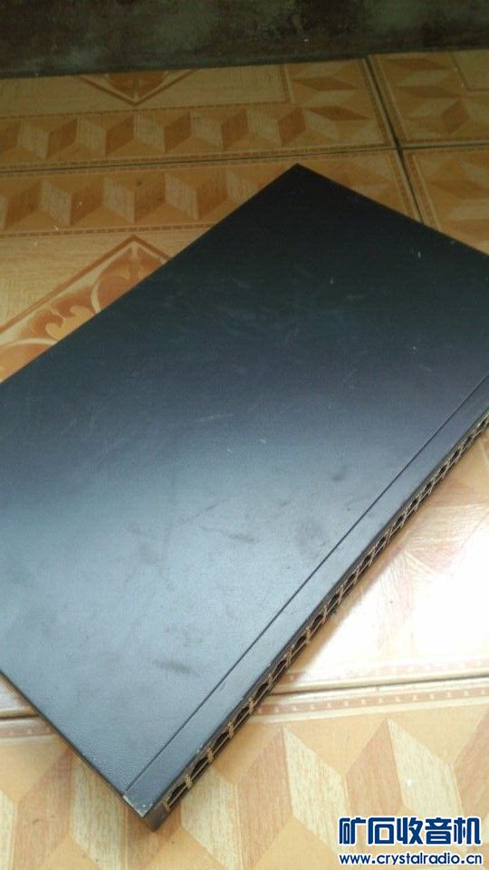 再出一台单位淘汰的华为48口交换机 - 〓新人交