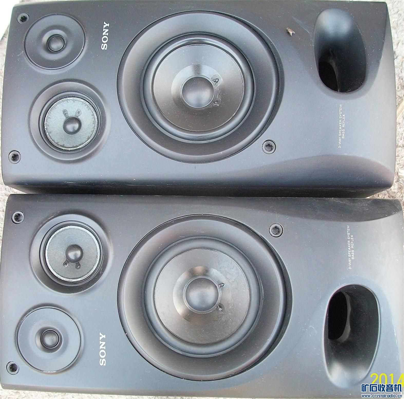 成色新的索尼音箱120元,三洋音箱38元,松下J2