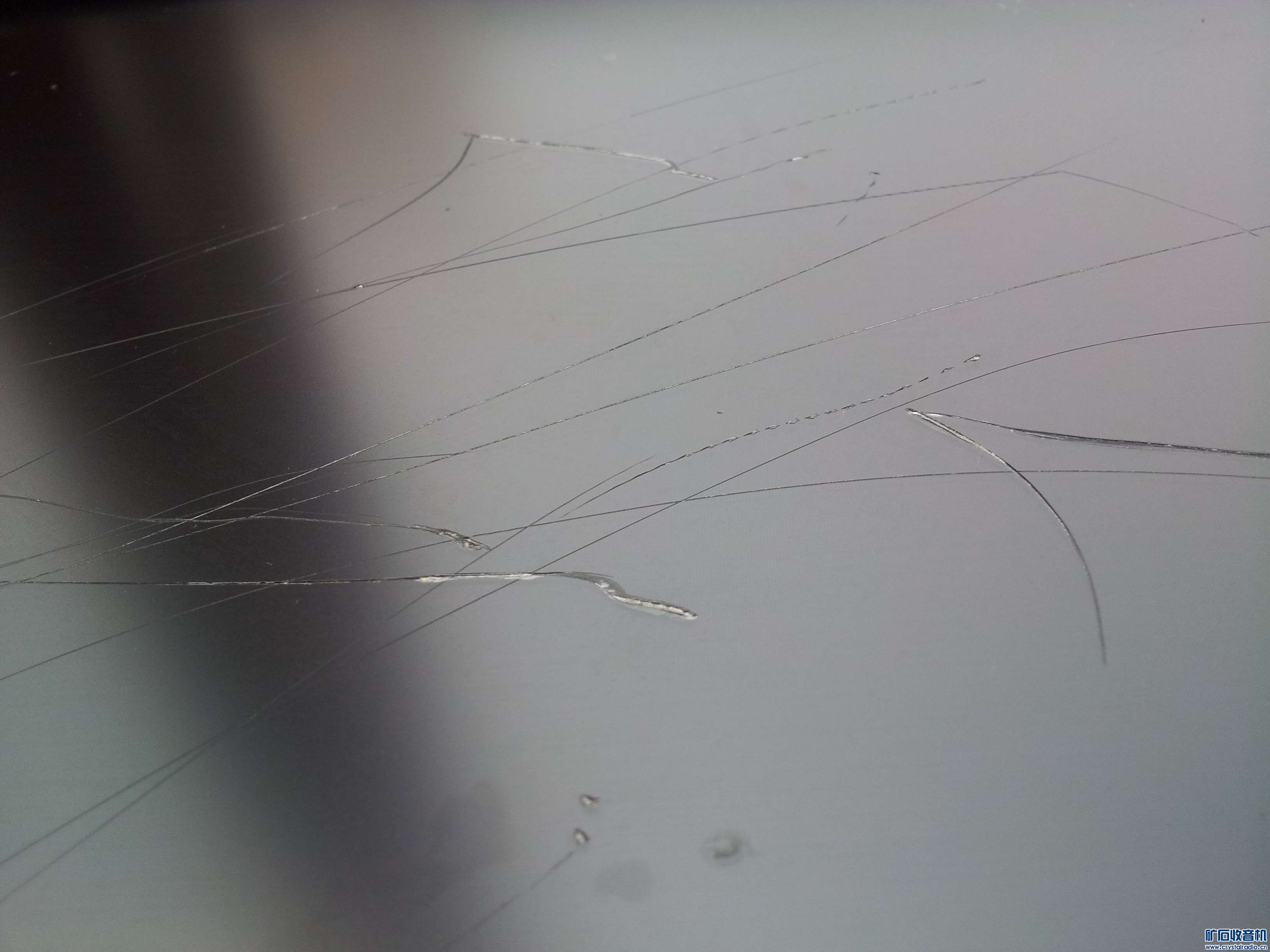 处理一个LG19显示器 屏幕有划痕130 - 〓器材