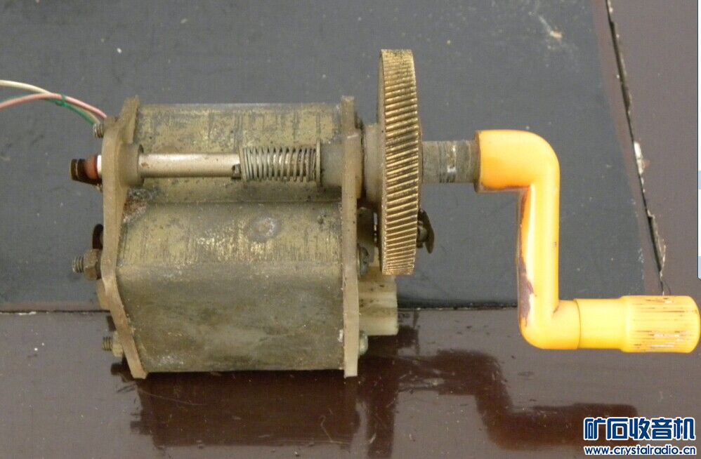 求个磁石电话的手摇发电机,要带摇把的。谢谢