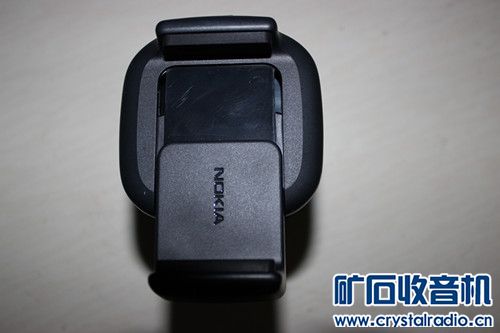 小电视机,调监控用的小显示器,移动电源,破手机