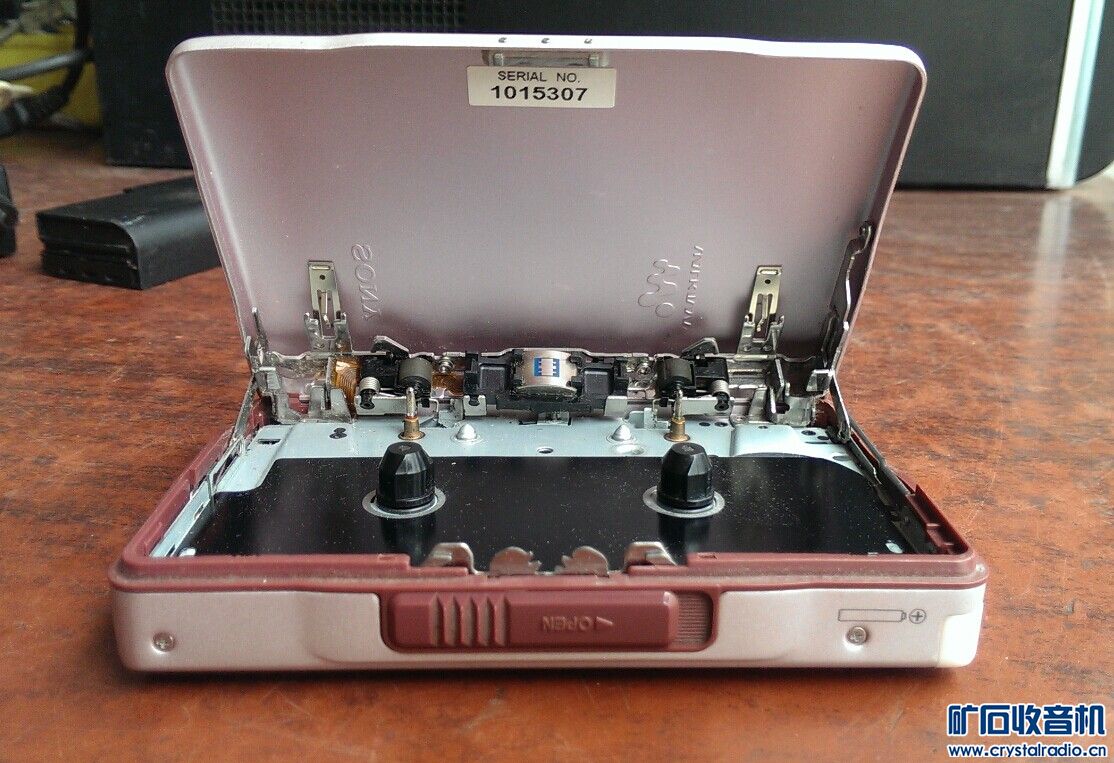 福特车机,迷你黑白电视机,SONY随身听,维修电