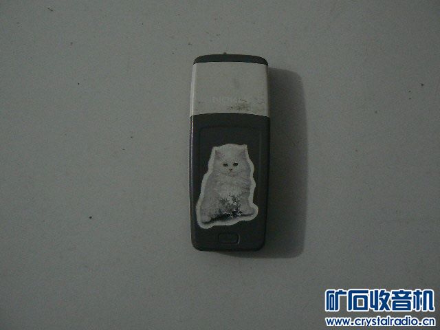 求老款的诺基亚手机啊,就是只能打电话发短信