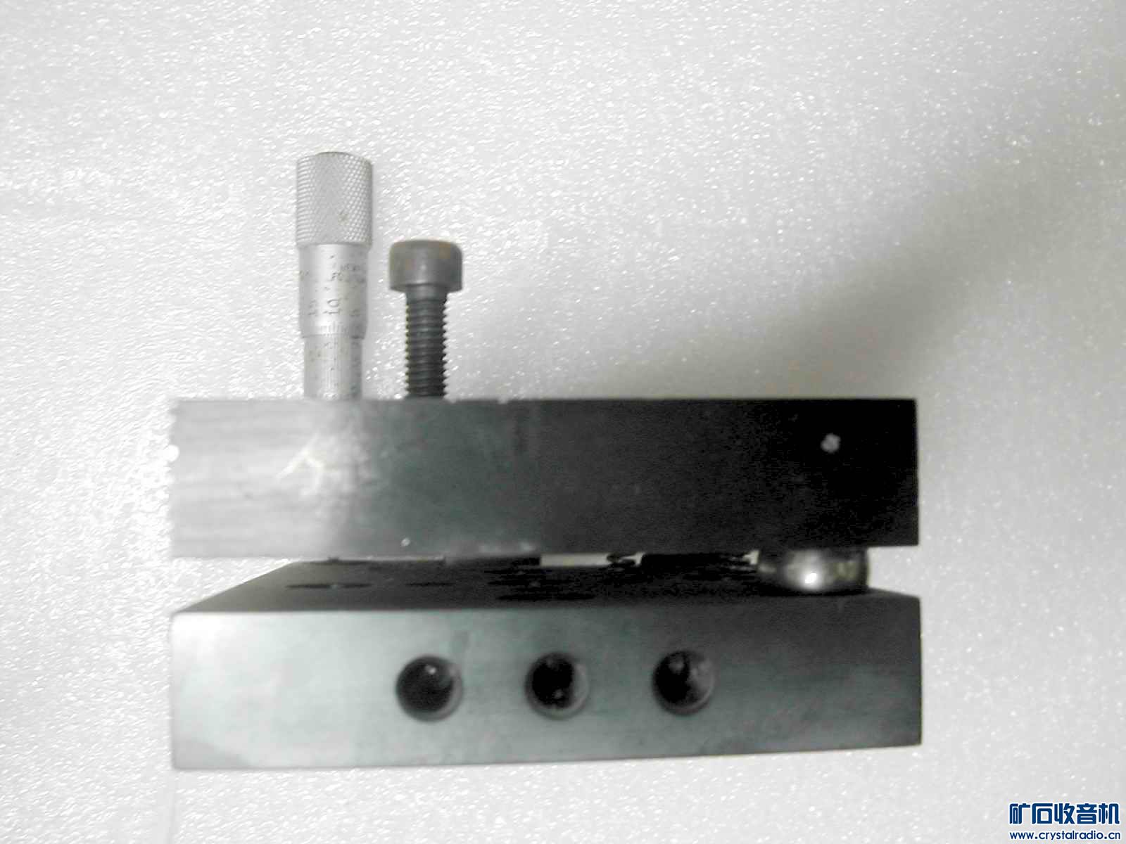 小型移动平台,三个光仪器用的夹具,八根光