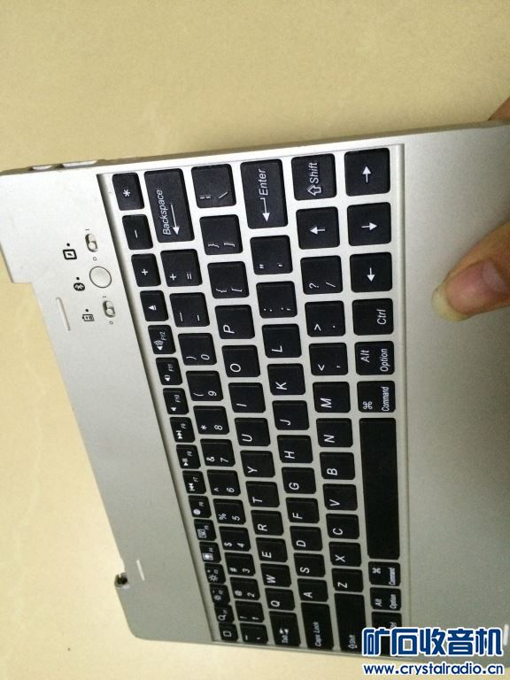 100246mb04131ll1metb3n.jpg