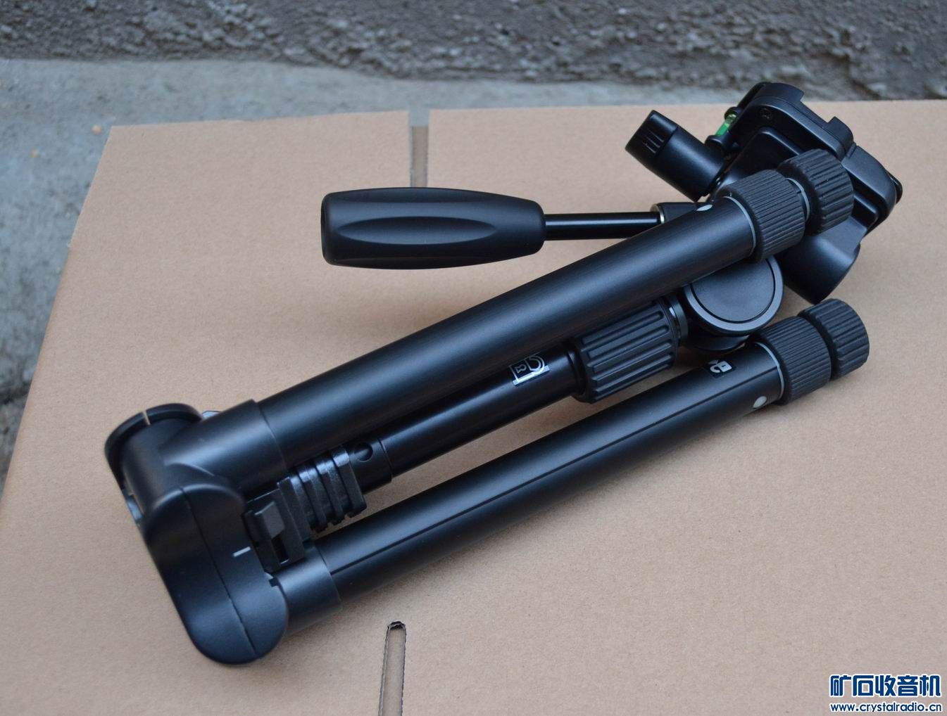 出索尼DCR-HC90E摄像机,触摸屏,Velbon金钟