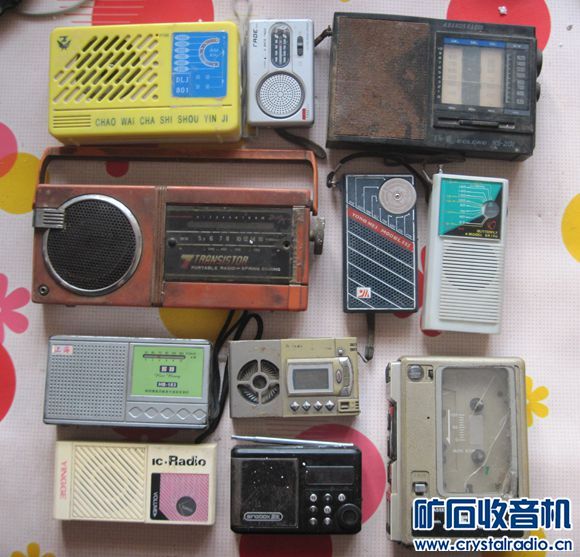 11个半导体 2个CD随身听 拆的一个小音响 - 〓