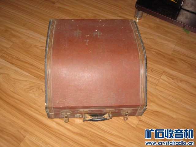 出手风琴、电话机、信号发生器、毫伏表、光功