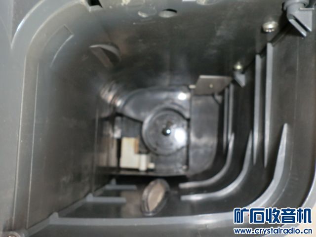 老式便携式收录机,夏普传真机,亚都净化加湿器