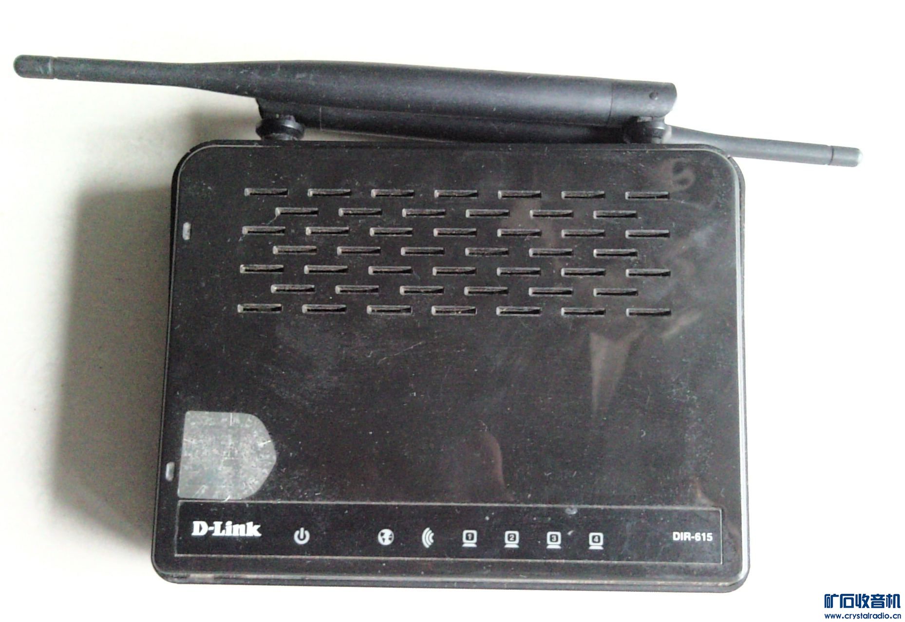 5.6英寸小液晶显示器带安装支架40'元,双天线路