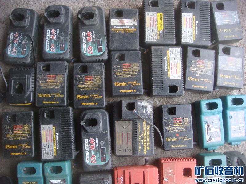 今天大量的电动工具充电器到货 接受预定 - 第