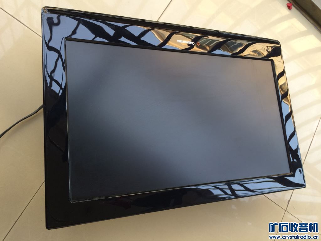 成色很新的全好24寸长虹液晶电视一台~全高清