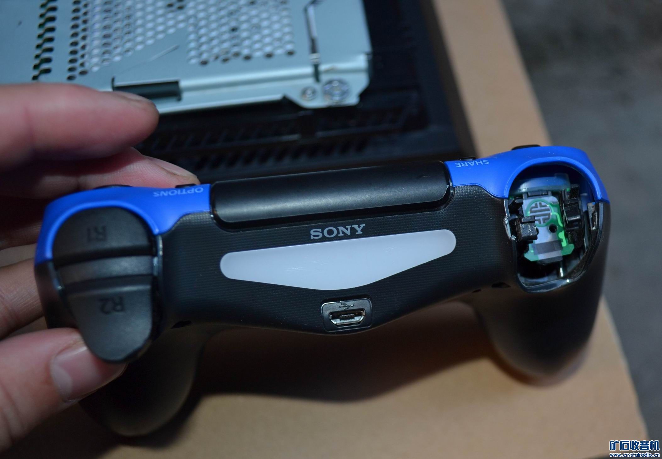 出索尼最新款PS4游戏机,尼康L100数码相机,任