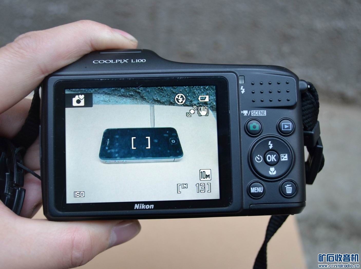 出索尼最新款PS4游戏机,尼康L100数码相机,任