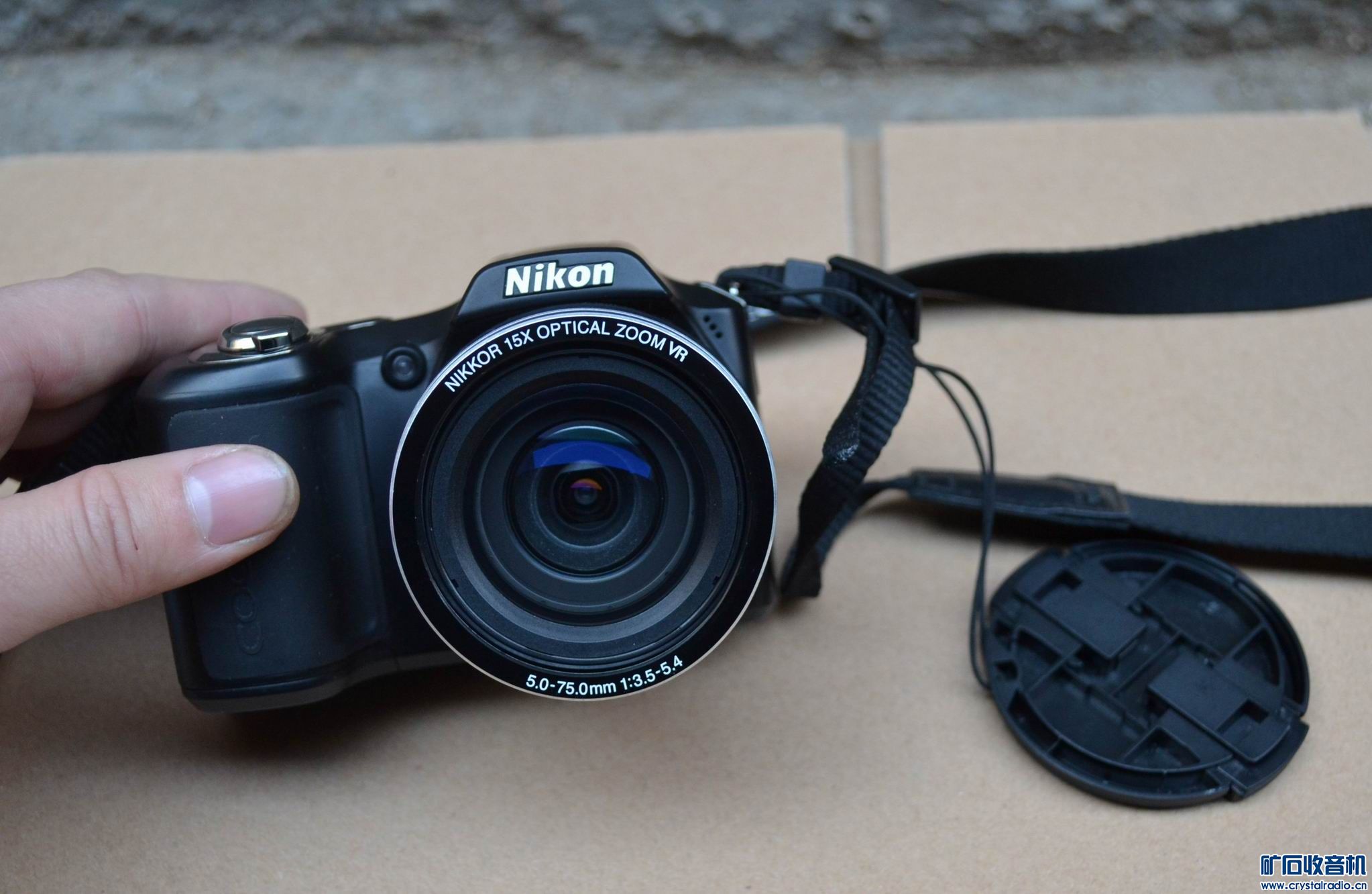 出索尼最新款PS4游戏机,尼康L100数码相机,任