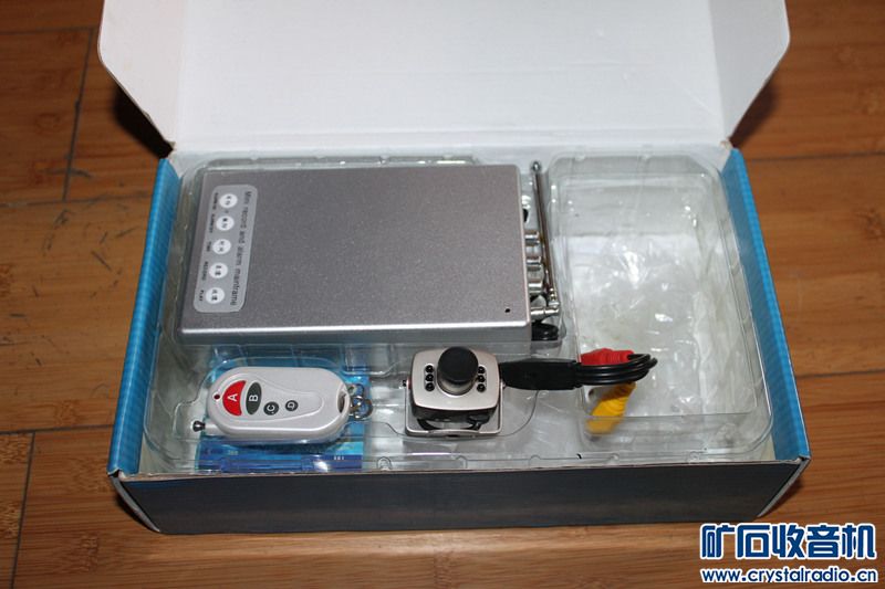 90打包出点杂物,对讲机,索尼扩展底座,防盗等…