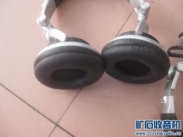 索尼耳机 雅马哈EP-1脚踏 自用平板电脑 爱立信