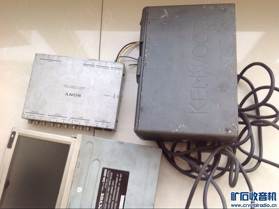 对讲机 砖头机 带锁的4S - 〓器材友情交换〓 -