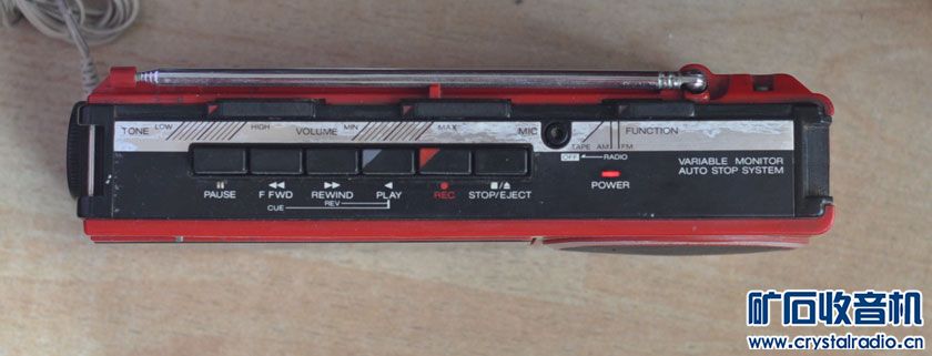 SHARP收录机、SONY小音箱、电池充电器、