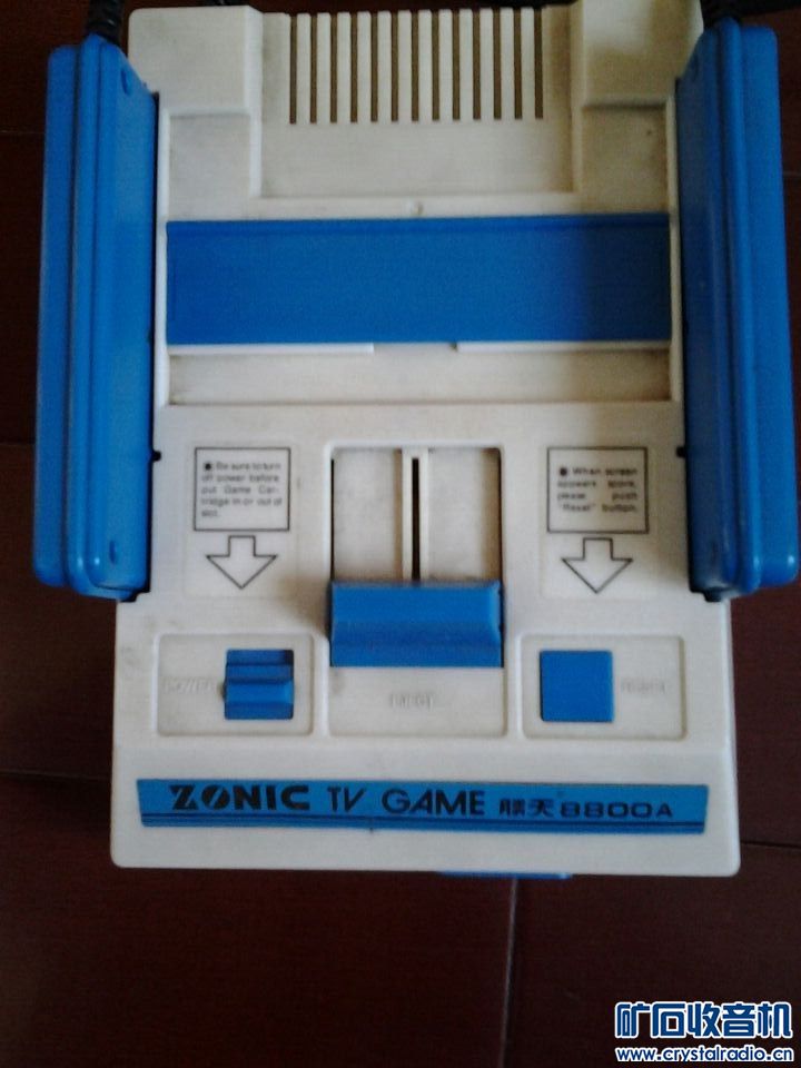 常年出售经典怀旧红白蓝白游戏机 经典集成游