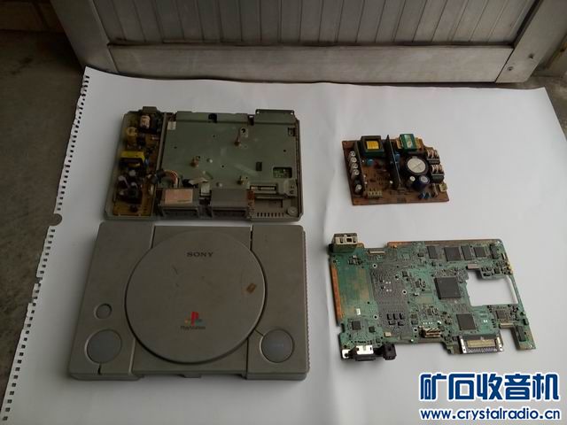 ps2游戏机拆件主板10元 ps1 机器20元 ps2电源