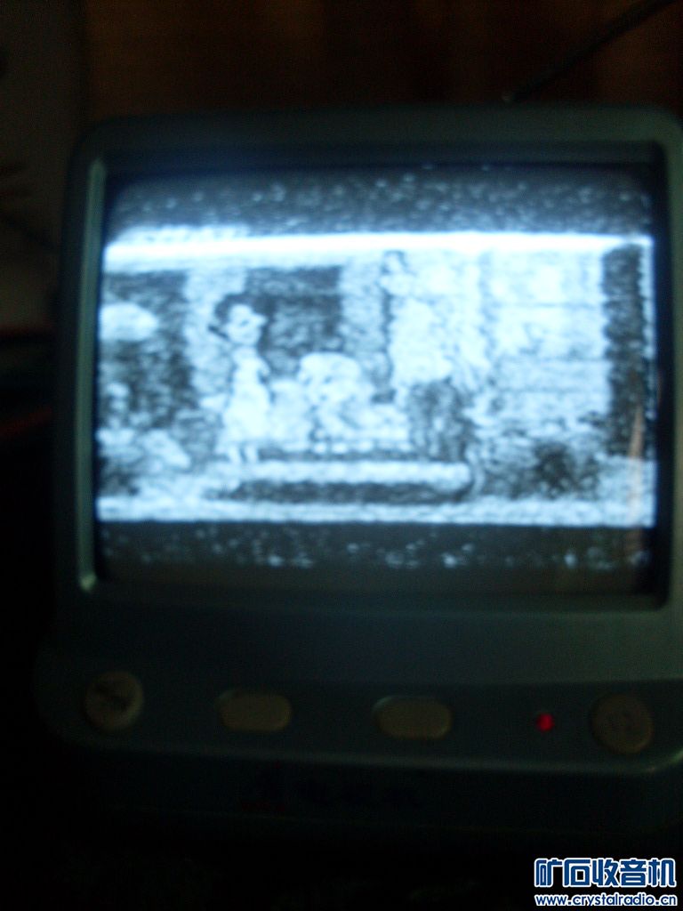 带包装的6寸黑白电视机 - 〓器材友情交换