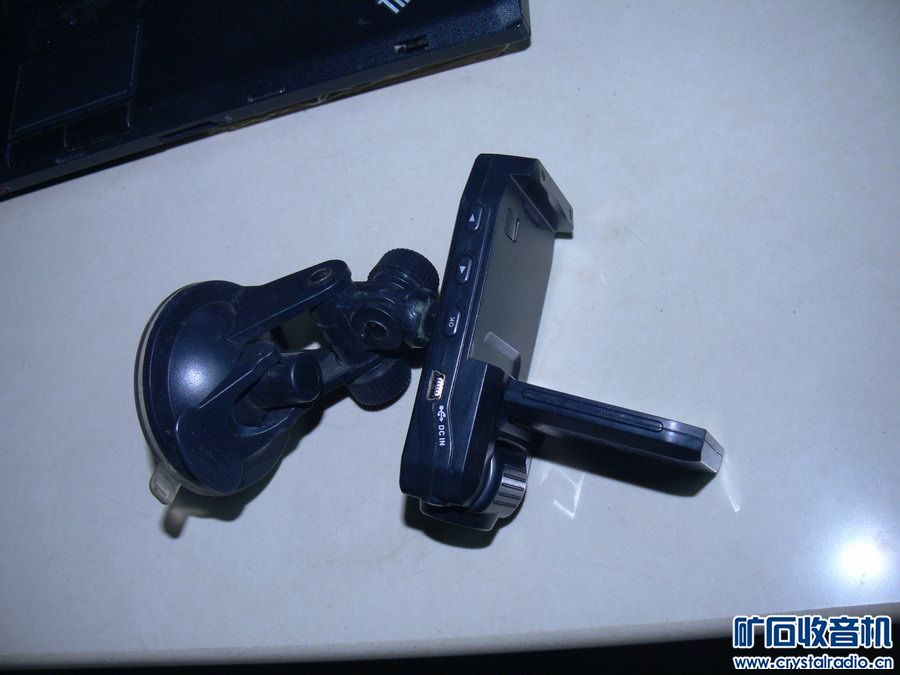 行车记录仪 车载蓝牙免提电话 AIWA收音机三星