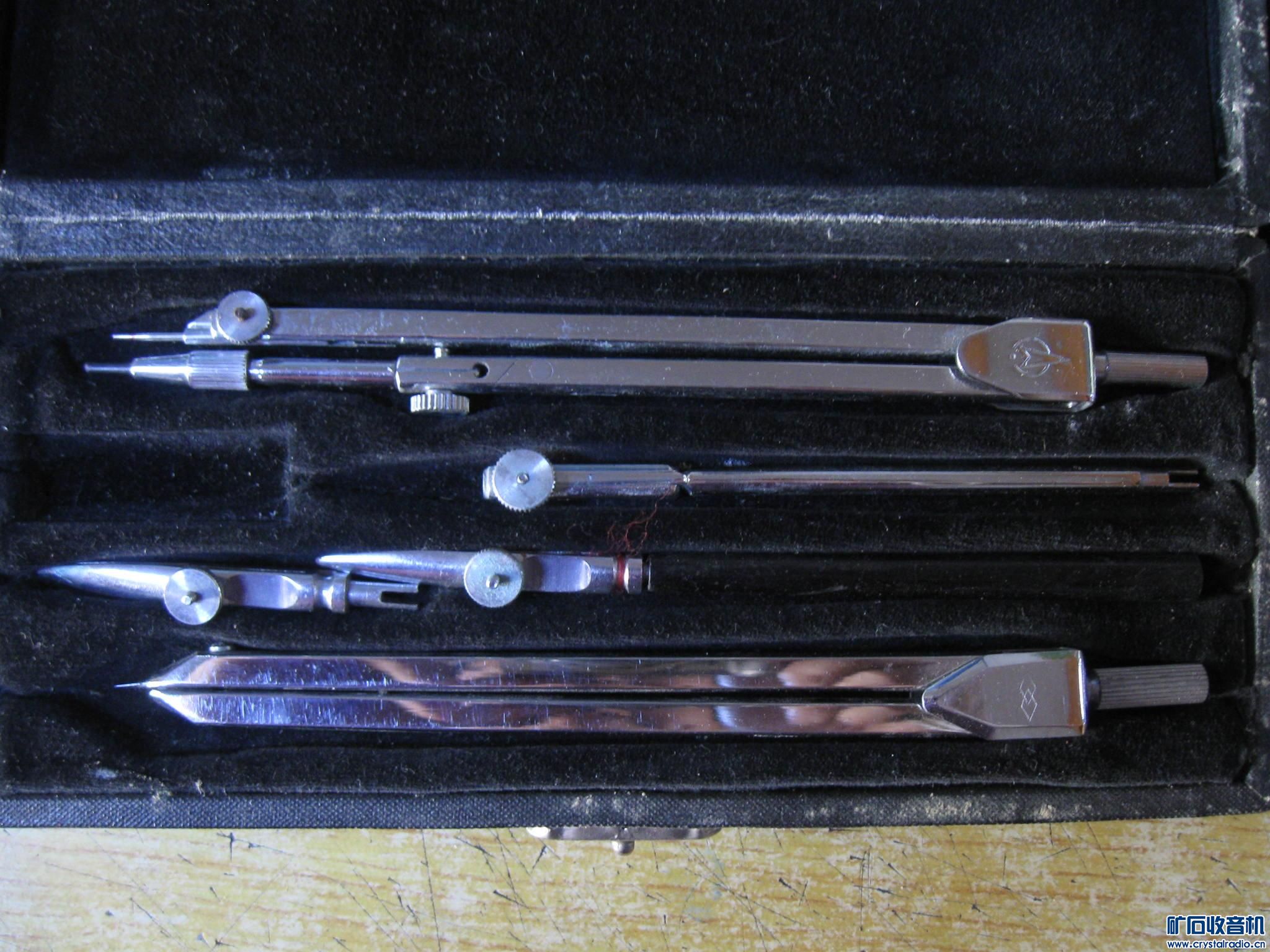 2000W自藕调压器的绕组 圆规 大量绘图用三棱