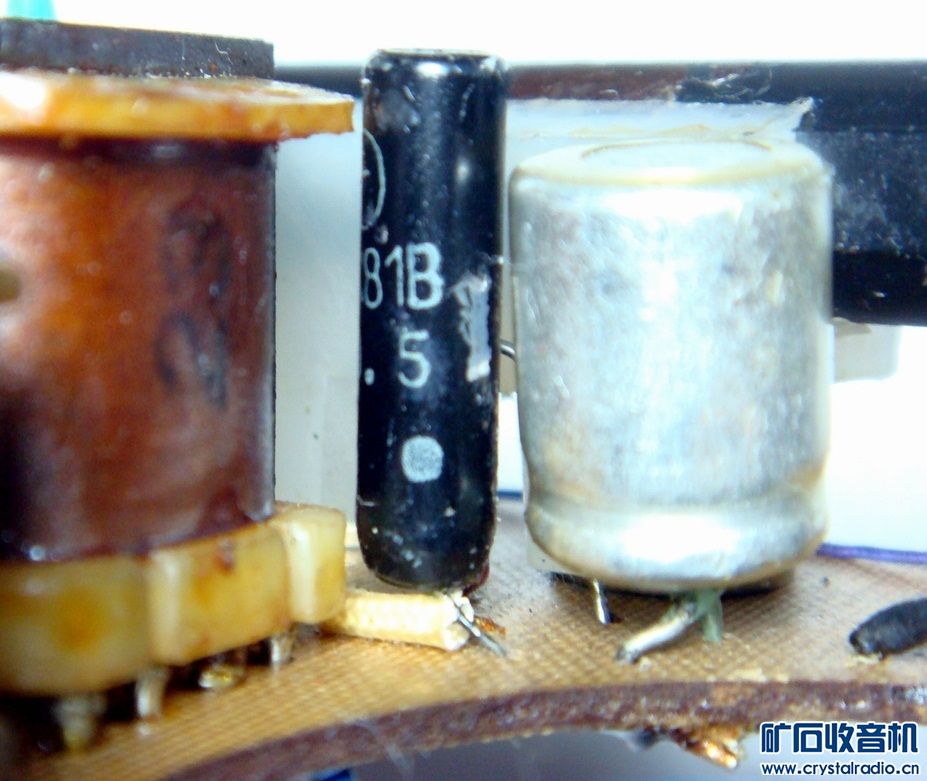 谈谈春雷401型半导体的一些细部特征 - 〓晶体