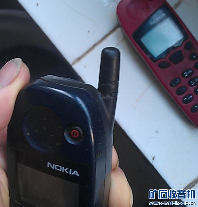 继续卖诺基亚经典机器8110-3310--5110 - 〓器